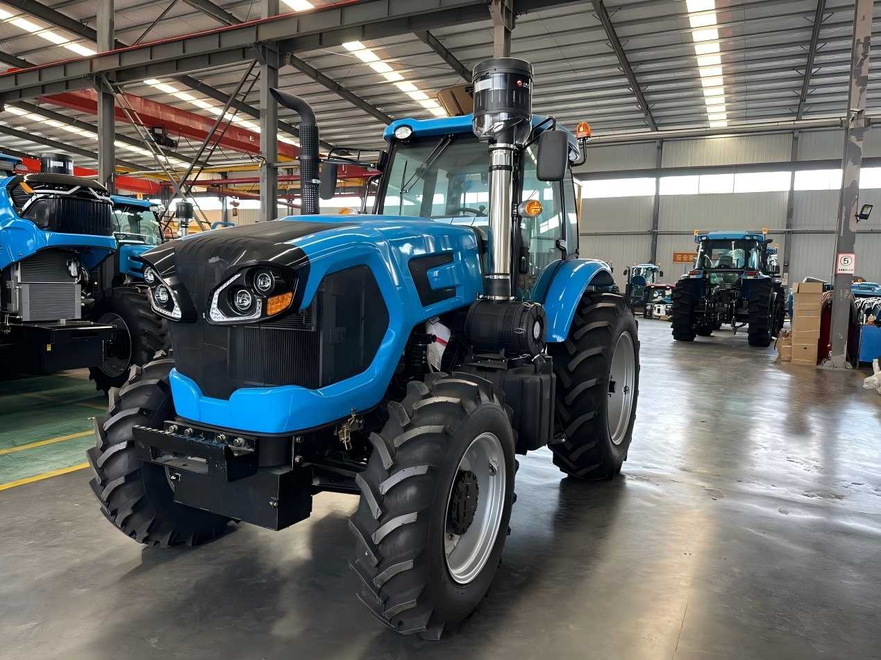 Kinesiske traktorer med høy hestekrefter blir hovedkraften for storskalaoppdrett i Afrika